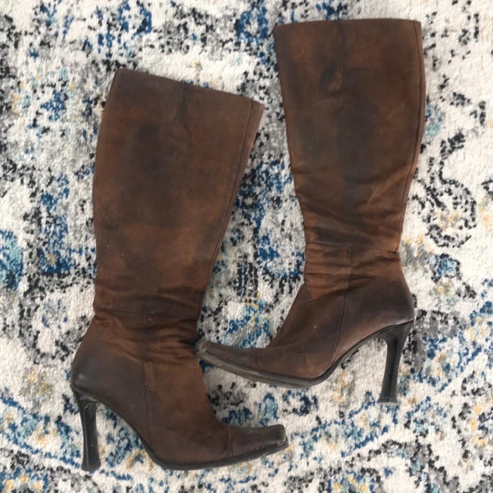 Brown’s brown leather boots